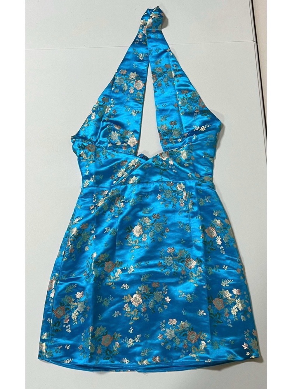 Blue Floral Satin Silk Criss-Cross Halter Mini Dress Size S 💙✨ #halter #satin